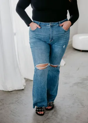 Curvy Lian Risen Flare Jeans