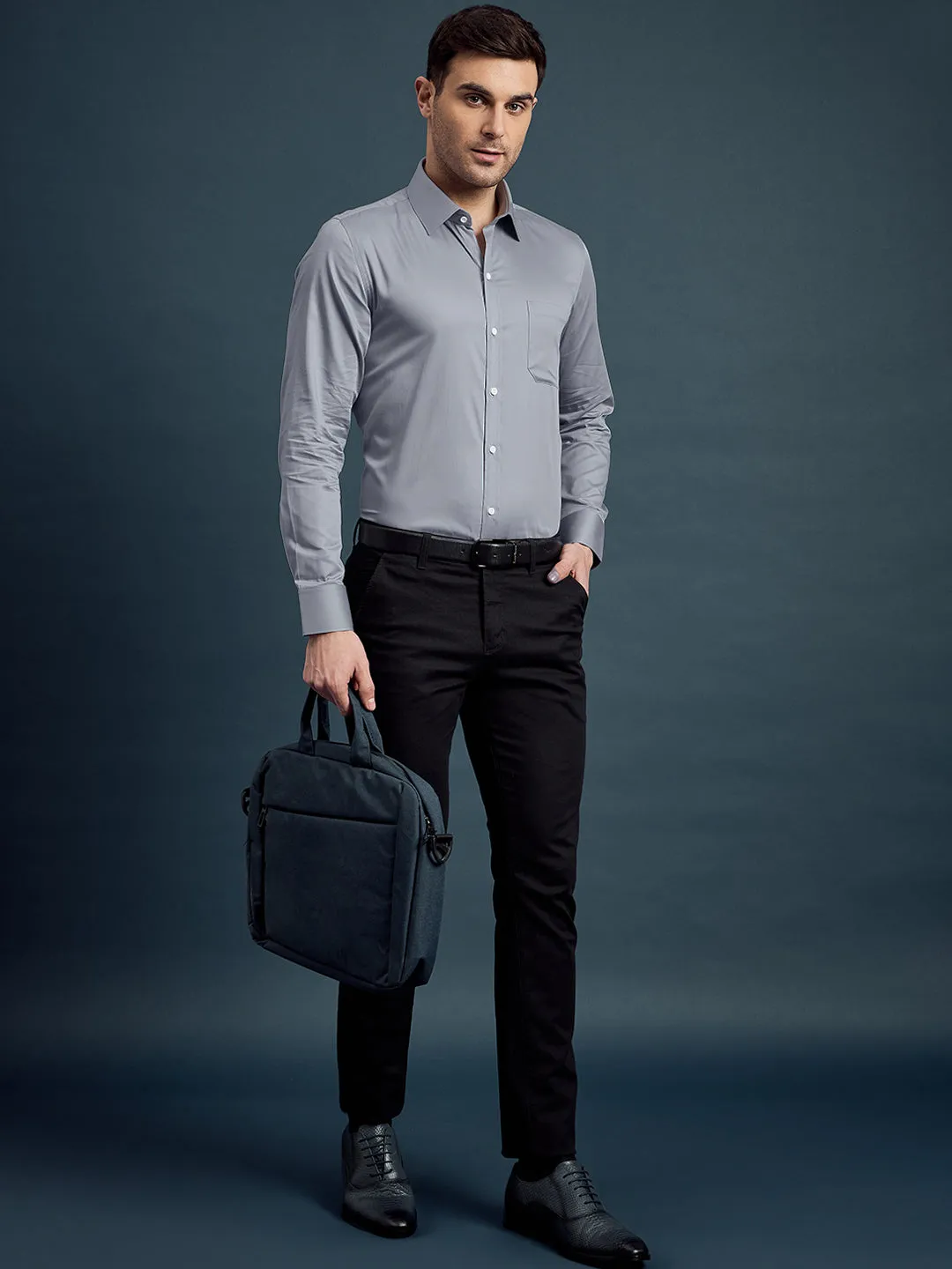 Men's Regular Fit Solid Grey Formal Shirt