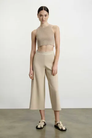 Short Trotter Stone Color Pull-On Pants