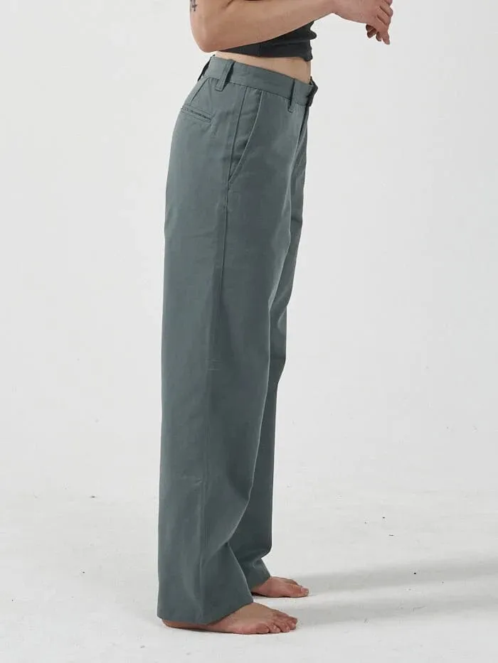 Thrills Lax Low Slung Pant Scrubs Green